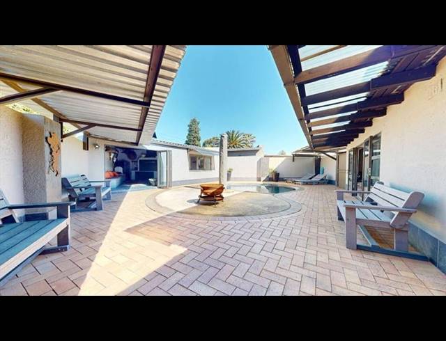 3 BEDROOM HOUSE FOR SALE IN PARKRAND